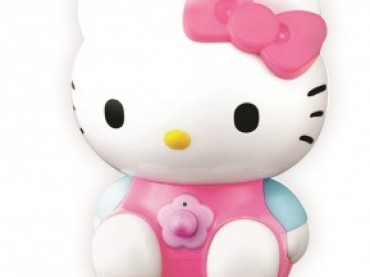 Hello Kitty hoparlörle müzik keyfi