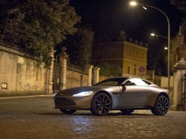 James Bond’un Aston Martin’i sahibini arıyor